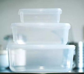 微波炉使用禁忌 这12种物品绝不能放入，塑料容器居首